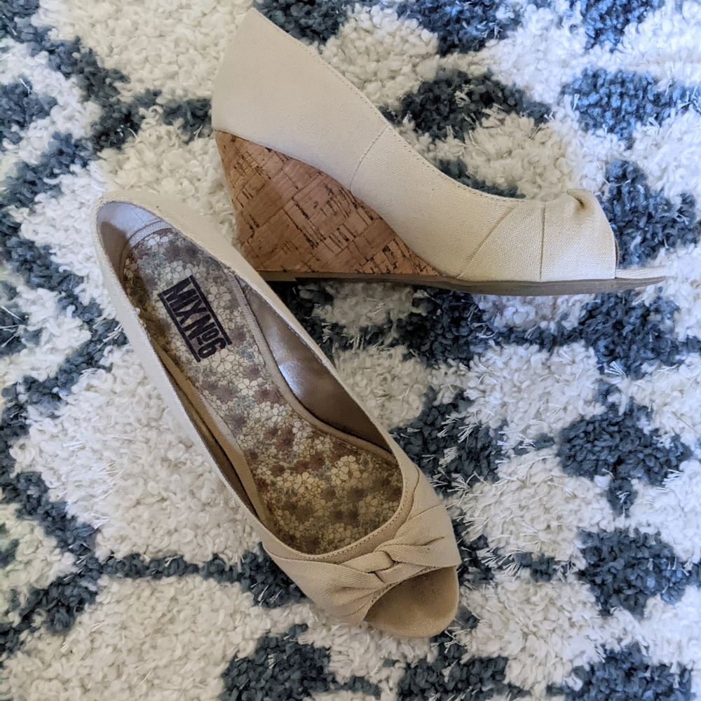 Mix No. 6 Taupe Wedges - Size 9